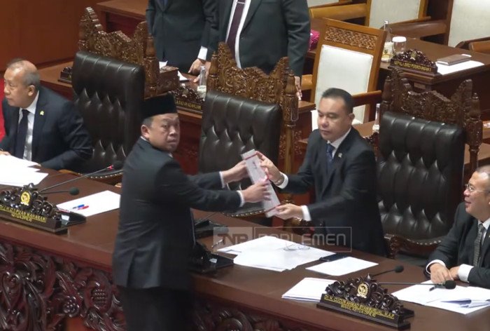 DPR RI mengesahkan UU Pengaturan Reforma Agraria setelah pembahasan bersama pemerintah yang mencakup 596 DIM dan berbagai masukan pemangku kepentingan.