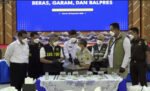 Pemerintah memperkuat pengawasan impor setelah Bea Cukai menindak kasus beras, garam, dan pakaian bekas ilegal dengan nilai ekonomi sekitar Rp27,33 miliar.