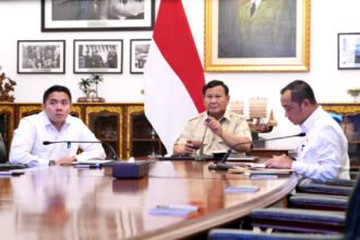 Pemerintah memperkuat operasi pemadaman karhutla yang masih membakar 209,78 hektare lahan gambut di enam provinsi prioritas.