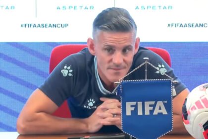 John Herdman menekankan kesetaraan pemain lokal dan diaspora serta meminta publik menilai kontribusi pemain berdasarkan perjuangan mereka bersama Timnas Indonesia.