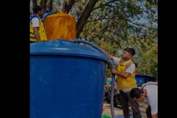 Kementerian PU mencatat 48,9 juta liter air bersih telah disalurkan kepada lebih dari 1,75 juta jiwa, sementara 141.440 hektare sawah mendapat dukungan menghadapi kemarau.