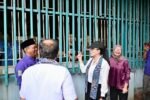 Rieke Diah Pitaloka meninjau pemenuhan dan perlindungan HAM bagi penyandang disabilitas mental di Yayasan Galuh, Bekasi.
