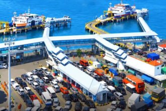 ASDP mengoperasikan 24 kapal di lintasan Ketapang-Gilimanuk untuk meningkatkan kapasitas penyeberangan dan mengurai antrean kendaraan logistik.