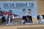 Wamenkes Benjamin Paulus Octavianus meninjau pelaksanaan program Desa Siaga TB dan layanan CKG di Kabupaten Tangerang.