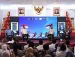 Pemerintah Indonesia melibatkan lima kementerian untuk memberikan kepastian status kewarganegaraan bagi 1.512 anak PMI di Malaysia.
