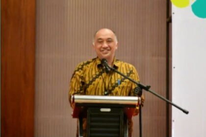 Sunarto menyampaikan agenda reformasi JKN dalam konferensi pers di Jakarta, Selasa, 15 September 2026.