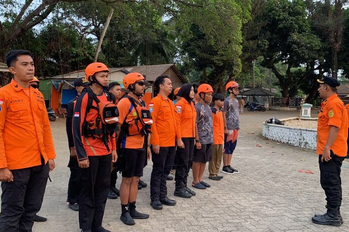 Tim SAR Gabungan memperluas wilayah pencarian speed boat yang hilang kontak di perairan Selat Sunda pada hari kedua operasi.