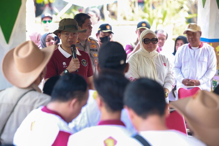 Kader Gerindra Turun ke Jalan, Mulai Gencarkan Gerakan Indonesia ASRI di Jakarta 3 Kader Gerindra Turun ke Jalan, Mulai Gencarkan Gerakan Indonesia ASRI di Jakarta