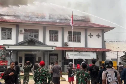33 Napi Kabur Saat Kebakaran Lapas Merauke, Polisi Ungkap Pemicu Kerusuhan