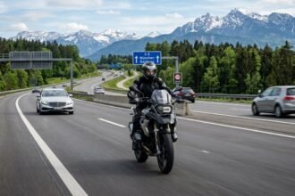 Kenapa Sepeda Motor Tak Mendominasi Jalanan Eropa? Ini Penyebabnya