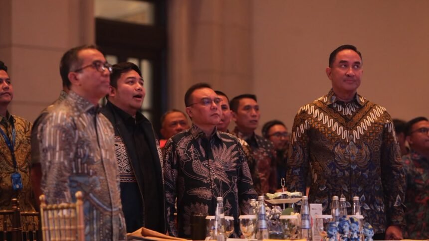 Momen Dasco, Kapolri, dan Kawendra Nyanyikan Tanah Airku di HEKRAFNAS 2026
