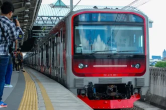 Dua Rangkaian KRL Diperbaiki, 10 Perjalanan Commuter Line Dibatalkan