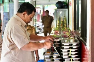 Peringatan Keras Presiden Prabowo Usut Penyimpangan Program MBG : "Pecat, Bersihkan Sampai Bersih!"