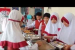 Hasil Uji Coba MBG Prasmanan di SD Al Iqro Mataram, Siswa Habiskan Makanan
