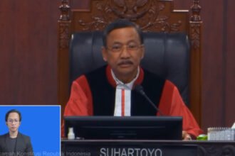 Tok! MK Tolak Gugatan Pemohon Soal Ijazah, Status Gibran Tetap Sah