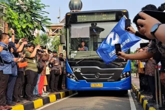 Penumpang Blok M–Bogor Melonjak, Pramono Buka Peluang Transjabodetabek ke Bandung