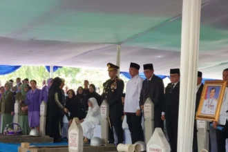 SBY Hadiri Pemakaman Mantan Panglima TNI Widodo AS di TMP Kalibata