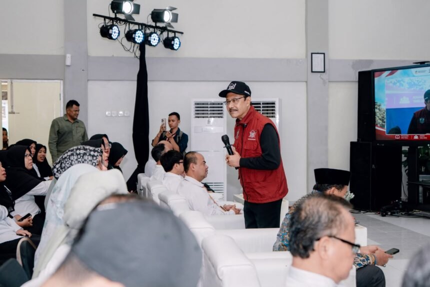 Di Padang, Gus Ipul Minta Wali Asuh dan Wali Asrama Jadi Orang Tua dan Teladan Siswa