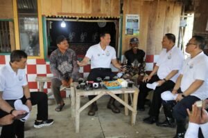 Menko AHY Tinjau Percontohan Penanaman Mangrove Berteknologi HexBricks di Demak