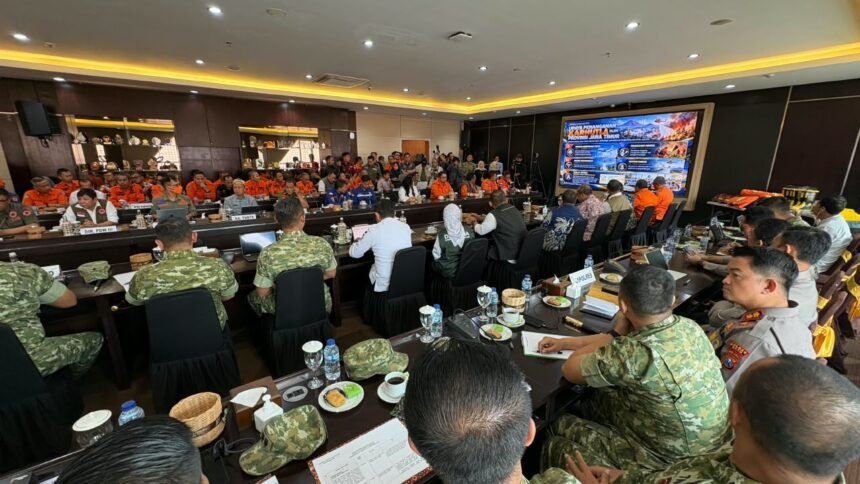 Helikopter Water Bombing dan Pesawat OMC Diterjunkan Padamkan 11 Ribu Hektar Karhutla Jatim