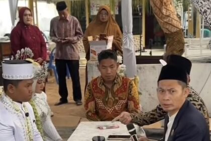 Viral Momen Penghulu Semprot Fotografer di Akad Nikah, Berujung Damai Pasca-Permintaan Maaf