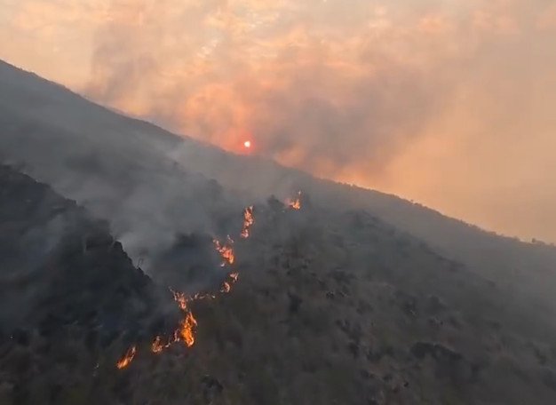Demi Padamkan Karhutla Gunung Ciremai, KDM Beri Honor Rp250 Ribu per Hari untuk Warga