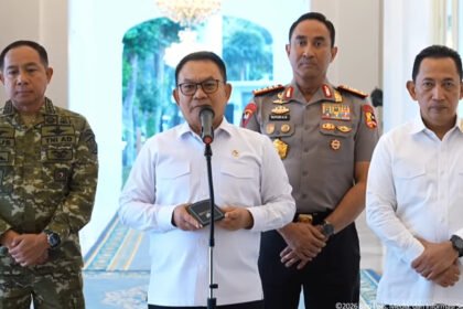 Presiden Prabowo Perintahkan Operasi Masif Atasi Karhutla : "Jangan Menunggu Hujan!"
