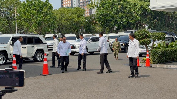 Panggil Menko Polkam hingga Kepala BPGMN, Presiden Prabowo Bahas Penanganan Karhutla