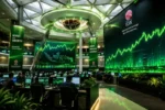 IHSG menguat 17,04 poin ke level 5.943,02 pada penutupan perdagangan 14 Oktober 2026. Simak pengaruh proyeksi IMF, kebijakan suku bunga AS, dan data ekonomi China terhadap sentimen pasar saham Indonesia.