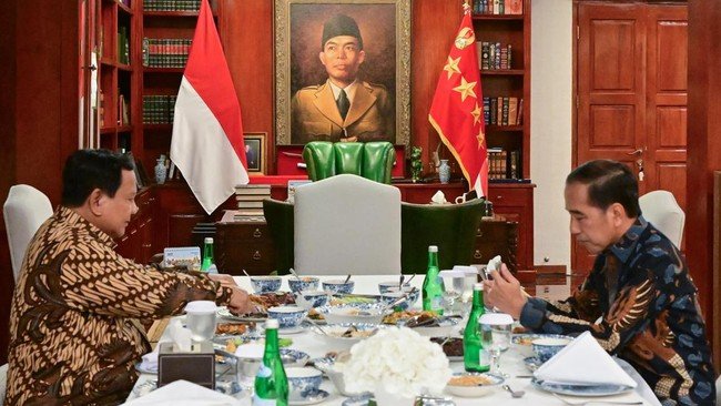 Presiden Prabowo Bersama Jokowi di Kertanegara Bersamaan Pembacaan Putusan MK Soal Ijazah Gibran