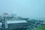 Kepungan Asap Karhutla Paksa Sekolah di Balikpapan Pindah ke Rumah, Siswa Belajar Daring Mulai Besok
