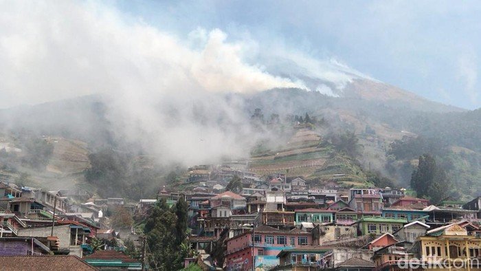Setelah Berhari-hari Membara, Karhutla 974 Hektare di Gunung Sumbing Akhirnya Padam