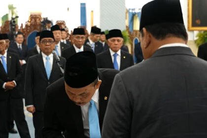 Rekam Jejak Syahganda Nainggolan, Aktivis Kritis ITB yang Kini Dilantik Jadi Kepala Bakom RI