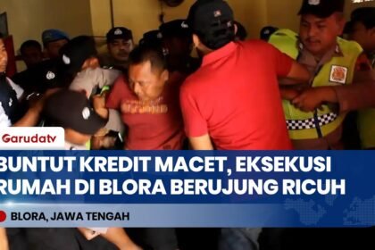 Buntut Kredit Macet, Eksekusi Pengosongan Rumah di Desa Berbak Blora Berujung Ricuh