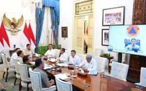 Pimpin Rapat Ratas Karhutla, Presiden Prabowo Instruksikan Pengerahan Massal 60 Ribu Personel Gabungan