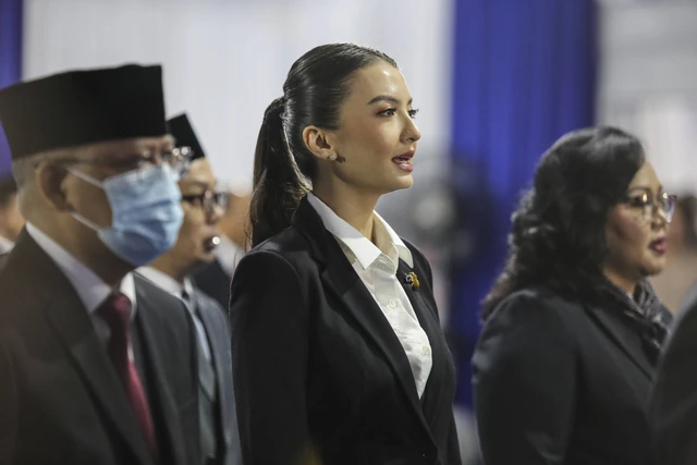 Fokus Karier di Dunia Hiburan, Raline Shah Resmi Mundur dari Jabatan Staf Khusus Menteri Komdigi