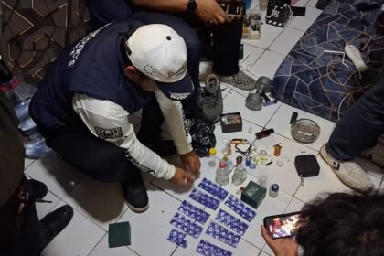 Puluhan Pemuda Terjaring Razia Narkoba di Saritem Bandung