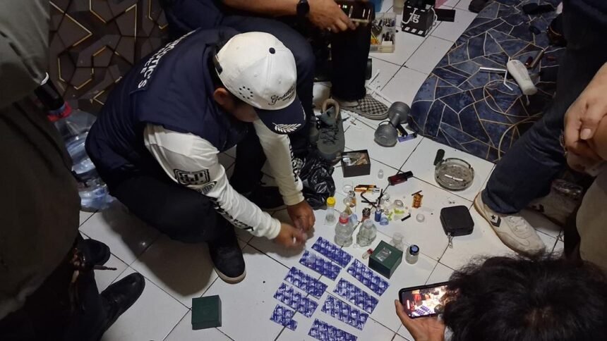 Puluhan Pemuda Terjaring Razia Narkoba di Saritem Bandung