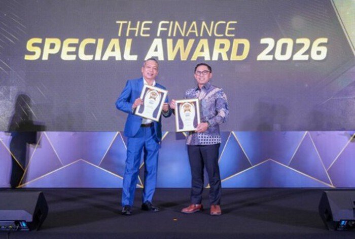BRI meraih empat penghargaan Top 20 Financial Institutions Award 2026 berkat kinerja keuangan, transaksi digital, dan pembiayaan UMKM.