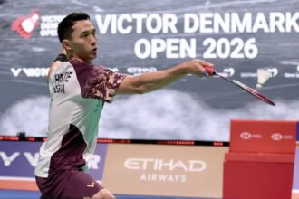 Jonatan Christie melangkah ke babak 16 besar Denmark Open 2026 dan akan menghadapi Alwi Farhan dalam duel sesama wakil Indonesia.