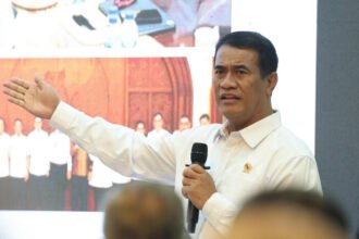 Mentan Amran Sulaiman menegaskan pemerintah akan menindak perantara yang terbukti mengambil keuntungan tidak wajar dan merugikan peternak maupun konsumen.