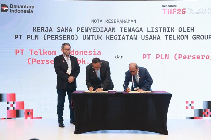 Perkuat Fondasi Infrastruktur Digital Indonesia, PLN Siap Pasok Daya Andal untuk Jaringan Usaha Telkom Group 2 Perkuat Fondasi Infrastruktur Digital Indonesia, PLN Siap Pasok Daya Andal untuk Jaringan Usaha Telkom Group