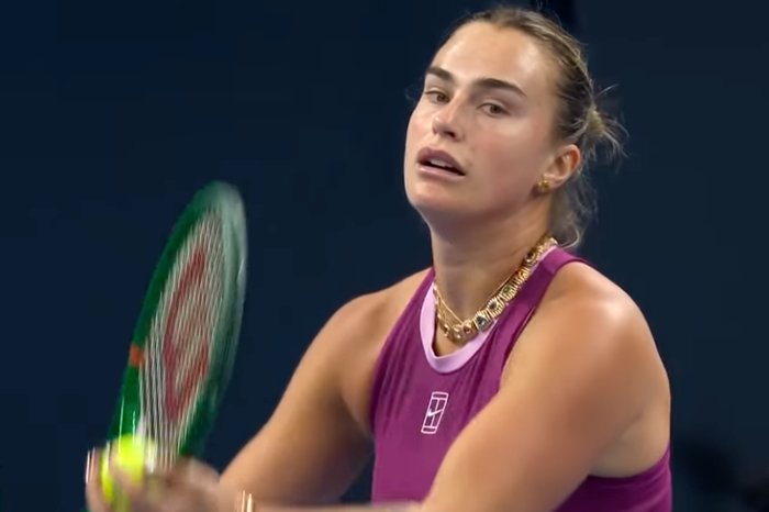 Aryna Sabalenka melaju ke babak ketiga China Open 2026 setelah menang meyakinkan atas Renata Zarazua dalam dua set langsung.