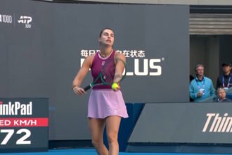 Nikola Bartunkova menyingkirkan unggulan kedua Aryna Sabalenka dan melaju ke babak 16 besar China Open 2026 di Beijing.