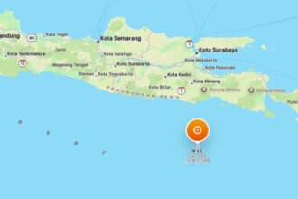 Gempa M4,6 terjadi di laut selatan Kabupaten Malang dengan kedalaman 10 kilometer dan dirasakan hingga sejumlah wilayah Jawa Timur.