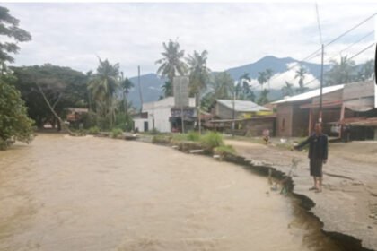 Bantuan Stimulan Rumah Rusak Berat bagi korban bencana di Aceh dan Sumatra naik dari Rp60 juta menjadi Rp70 juta per unit.