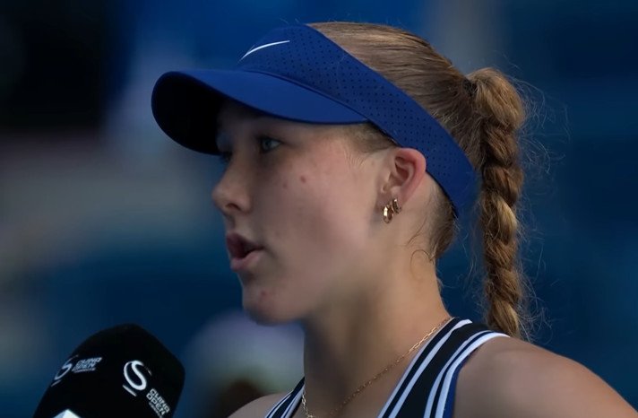 Mirra Andreeva tampil dominan saat mengalahkan Daria Snigur 6-2, 6-2 dan selanjutnya menghadapi Ekaterina Alexandrova di perempat final China Open 2026.