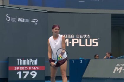 Nikola Bartunkova melanjutkan kejutan di WTA 1000 Beijing 2026 dengan menaklukkan Karolina Muchova hanya dalam 67 menit setelah sebelumnya menyingkirkan Aryna Sabalenka.