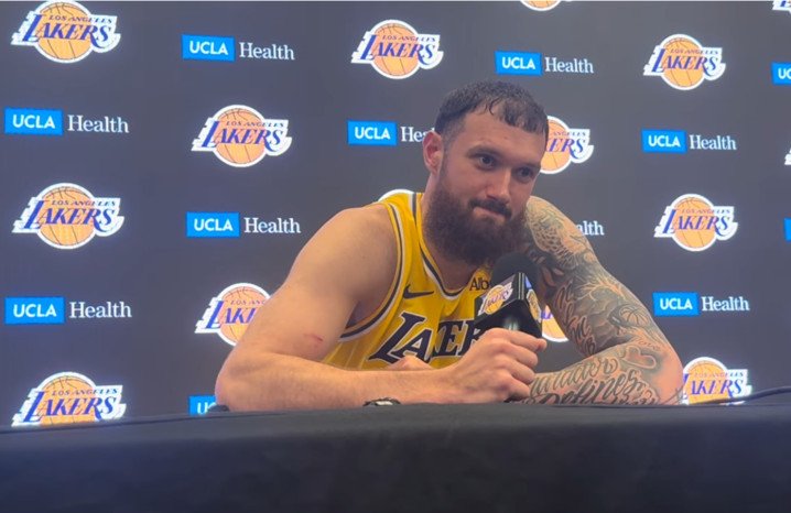 Sandro Mamukelashvili memperkuat peluang menjadi center cadangan Los Angeles Lakers berkat produktivitas, akurasi tembakan, dan fleksibilitas yang dinilai lebih sesuai dengan kebutuhan tim.