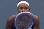 Dua legenda tenis dunia, Chris Evert dan Martina Navratilova, membela Coco Gauff setelah petenis Amerika Serikat itu menerima serangan rasis seusai kontroversi di China Open 2026.